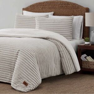 Viral Frye Faux Fur KING Comforter Set